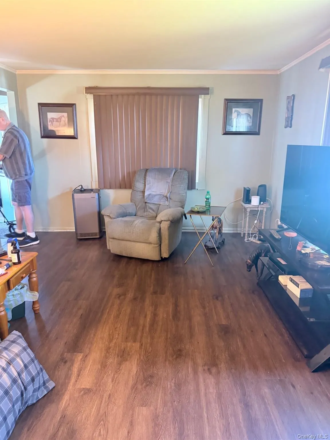 162 Landon Avenue, Out Of Area, NY, 2 Bedrooms Bedrooms, 5 Rooms Rooms,1 BathroomBathrooms,Residential,For Rent,Landon,0,1025363 162 Landon Avenue, Out Of Area, NY, 2 Bedrooms Bedrooms, 5 Rooms Rooms,1 BathroomBathrooms,Residential,For Rent,Landon,0,1025363