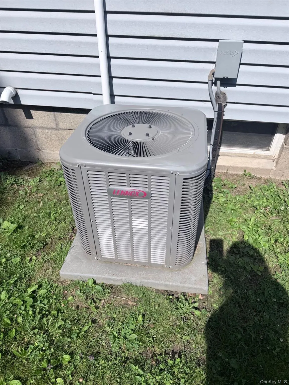 162 Landon Avenue, Out Of Area, NY, 2 Bedrooms Bedrooms, 5 Rooms Rooms,1 BathroomBathrooms,Residential,For Rent,Landon,0,1025363 162 Landon Avenue, Out Of Area, NY, 2 Bedrooms Bedrooms, 5 Rooms Rooms,1 BathroomBathrooms,Residential,For Rent,Landon,0,1025363