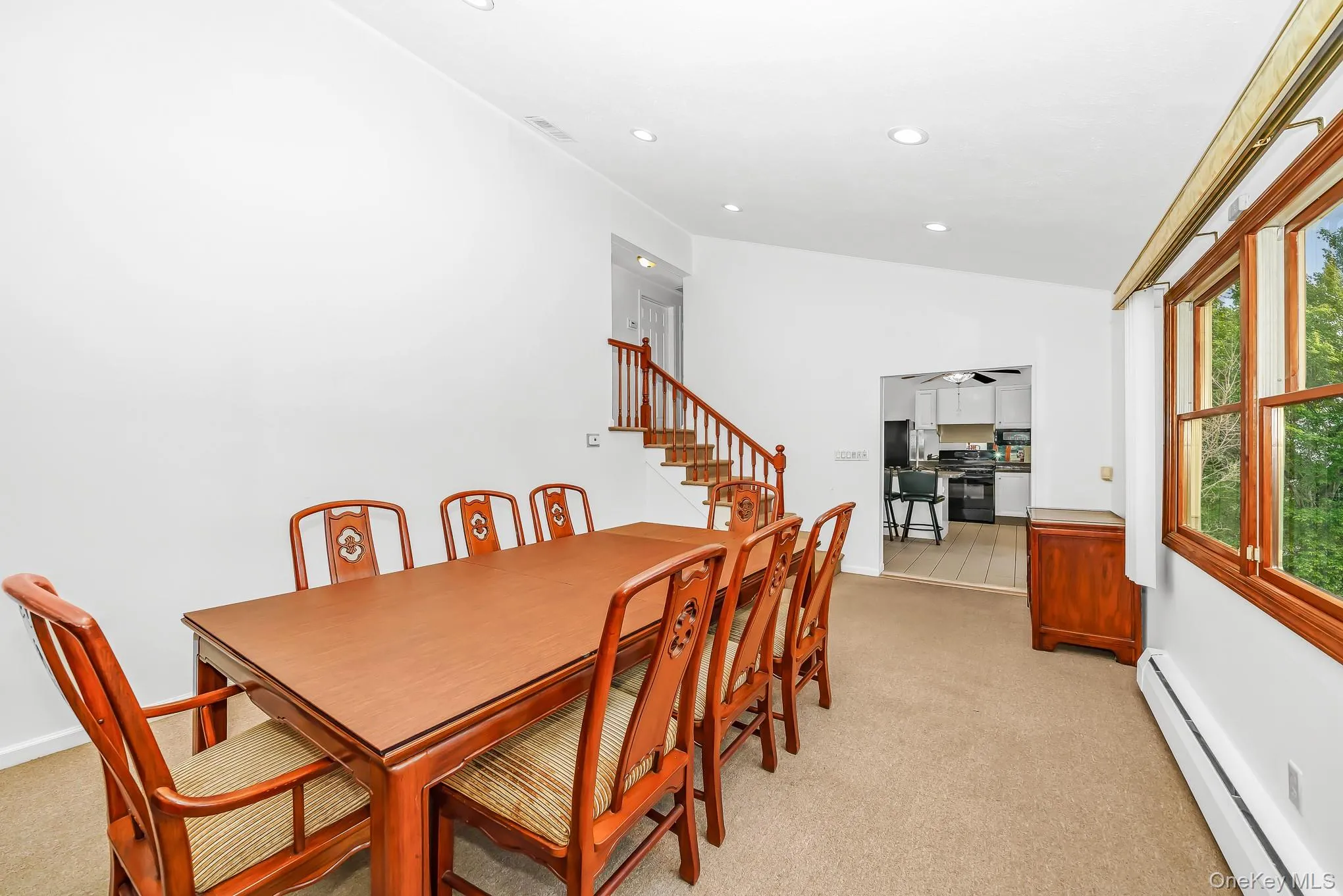 195 Albany Avenue, Oyster Bay, NY, 3 Bedrooms Bedrooms, 9 Rooms Rooms,1 BathroomBathrooms,Residential,For Rent,Albany,0,1025368 195 Albany Avenue, Oyster Bay, NY, 3 Bedrooms Bedrooms, 9 Rooms Rooms,1 BathroomBathrooms,Residential,For Rent,Albany,0,1025368