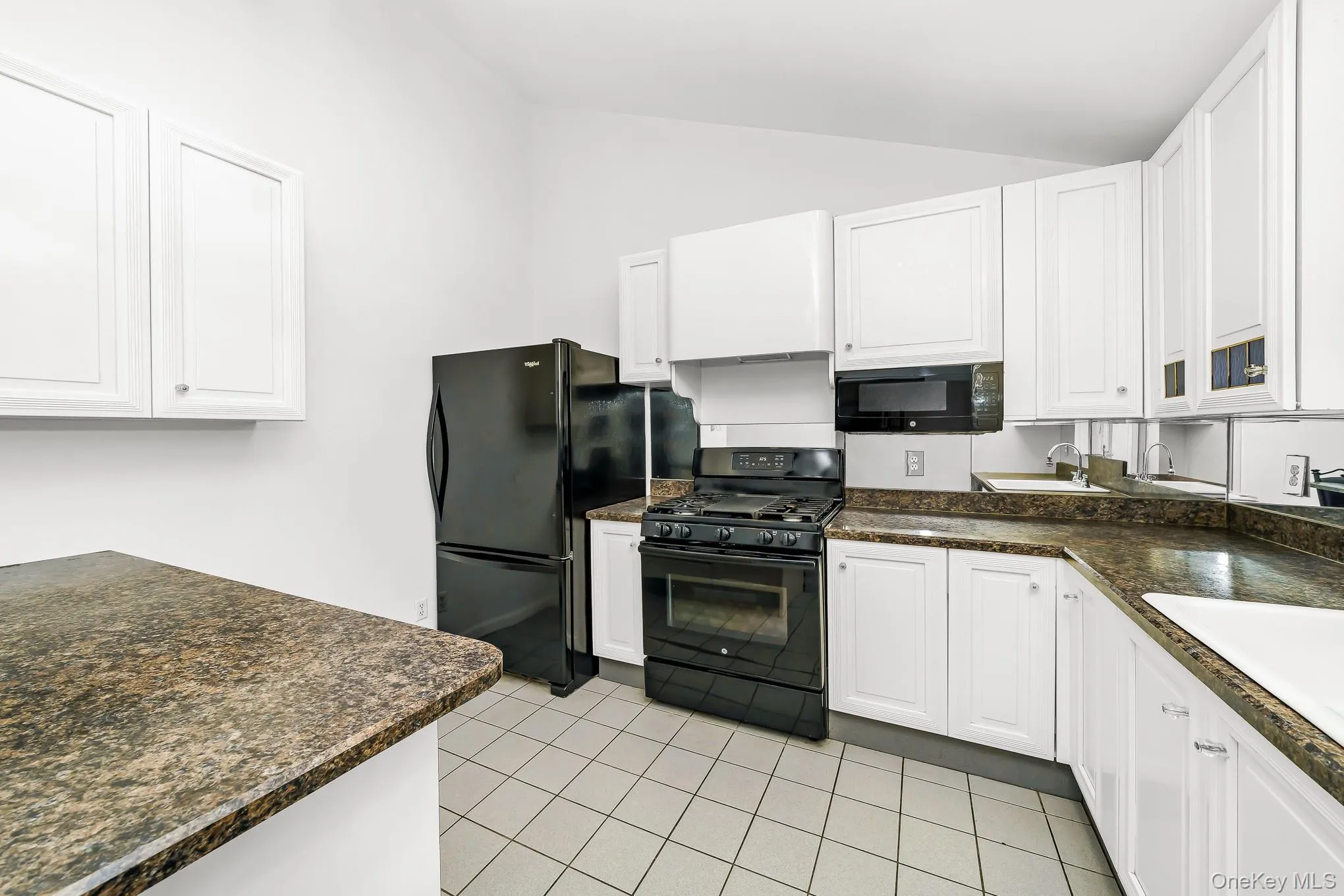 195 Albany Avenue, Oyster Bay, NY, 3 Bedrooms Bedrooms, 9 Rooms Rooms,1 BathroomBathrooms,Residential,For Rent,Albany,0,1025368 195 Albany Avenue, Oyster Bay, NY, 3 Bedrooms Bedrooms, 9 Rooms Rooms,1 BathroomBathrooms,Residential,For Rent,Albany,0,1025368
