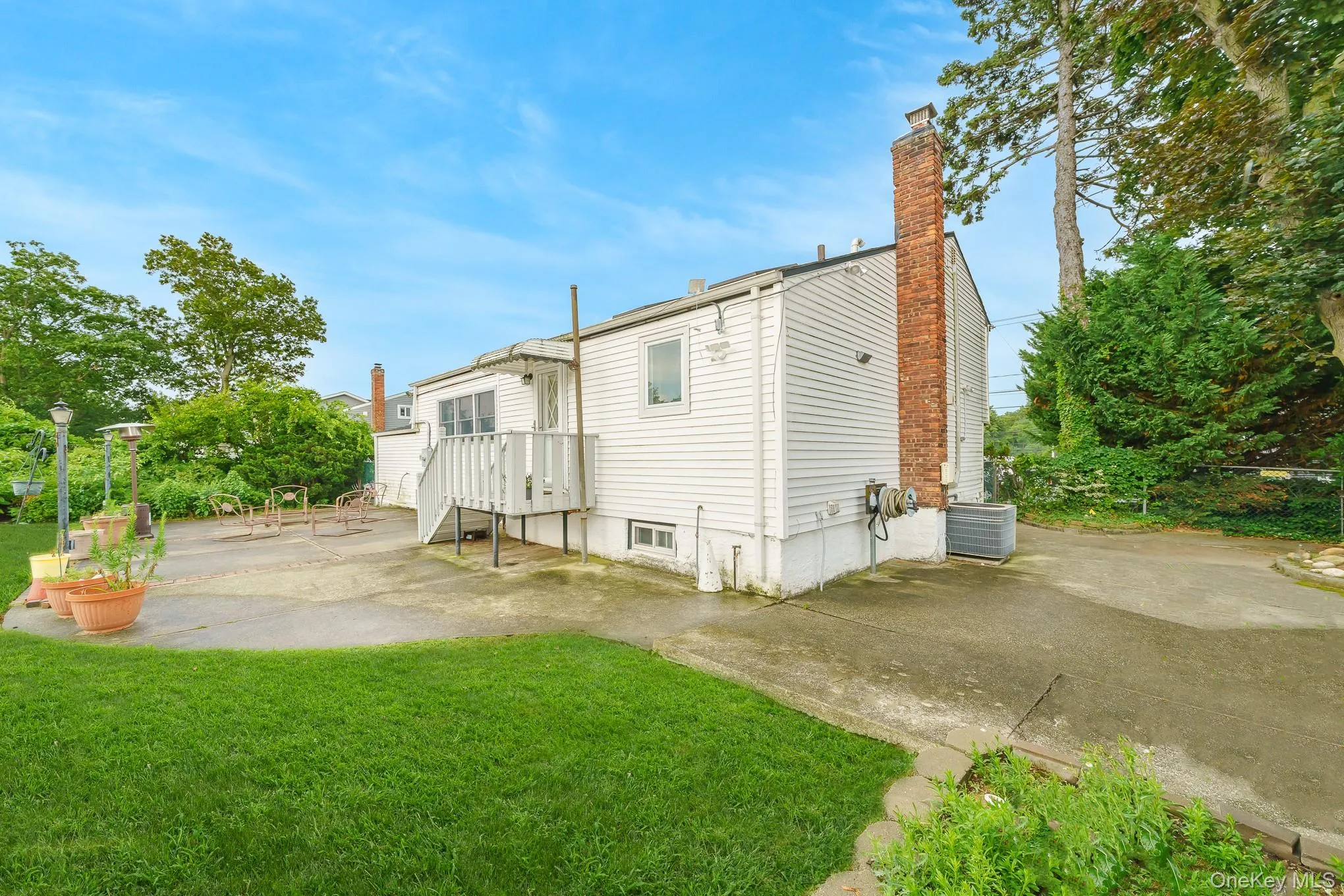 195 Albany Avenue, Oyster Bay, NY, 3 Bedrooms Bedrooms, 9 Rooms Rooms,1 BathroomBathrooms,Residential,For Rent,Albany,0,1025368 195 Albany Avenue, Oyster Bay, NY, 3 Bedrooms Bedrooms, 9 Rooms Rooms,1 BathroomBathrooms,Residential,For Rent,Albany,0,1025368