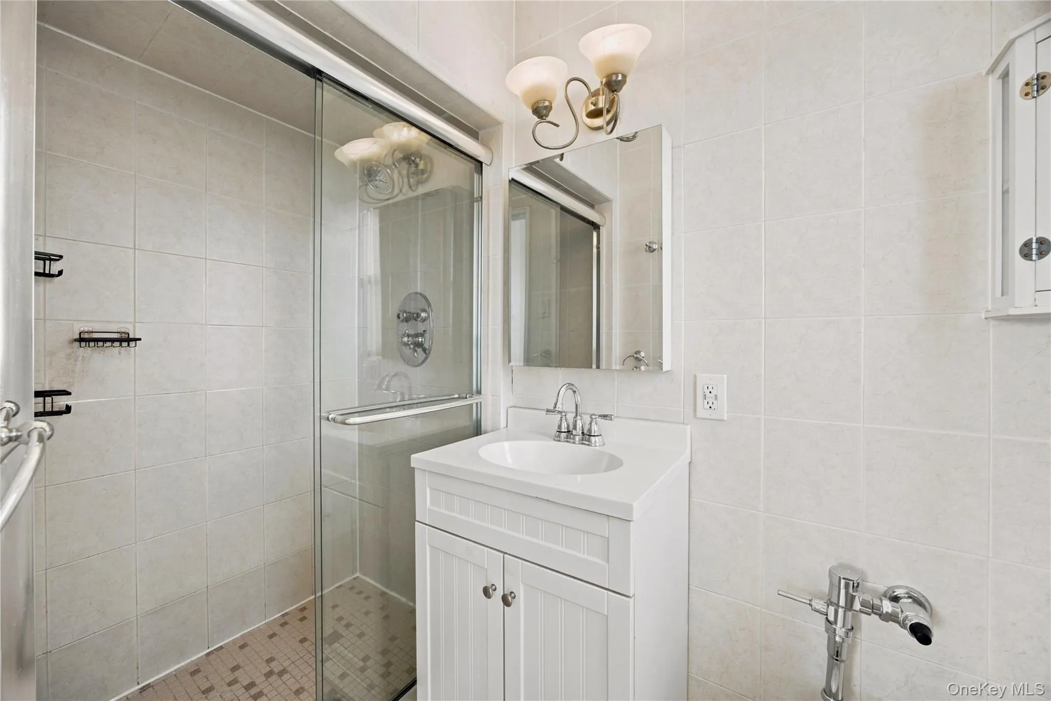 72-10 112 Street, New York, NY, 2 Bedrooms Bedrooms, 5 Rooms Rooms,2 BathroomsBathrooms,Residential,For Rent,112,0,1025371 72-10 112 Street, New York, NY, 2 Bedrooms Bedrooms, 5 Rooms Rooms,2 BathroomsBathrooms,Residential,For Rent,112,0,1025371