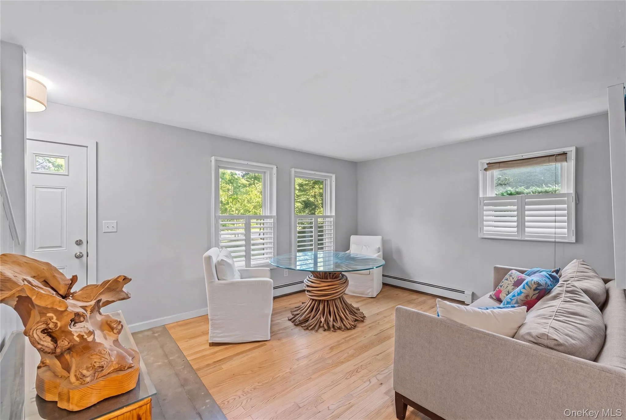 36 Argonne Road, Southampton, NY, 3 Bedrooms Bedrooms, 8 Rooms Rooms,2 BathroomsBathrooms,Residential,For Rent,Argonne,0,1025378 36 Argonne Road, Southampton, NY, 3 Bedrooms Bedrooms, 8 Rooms Rooms,2 BathroomsBathrooms,Residential,For Rent,Argonne,0,1025378