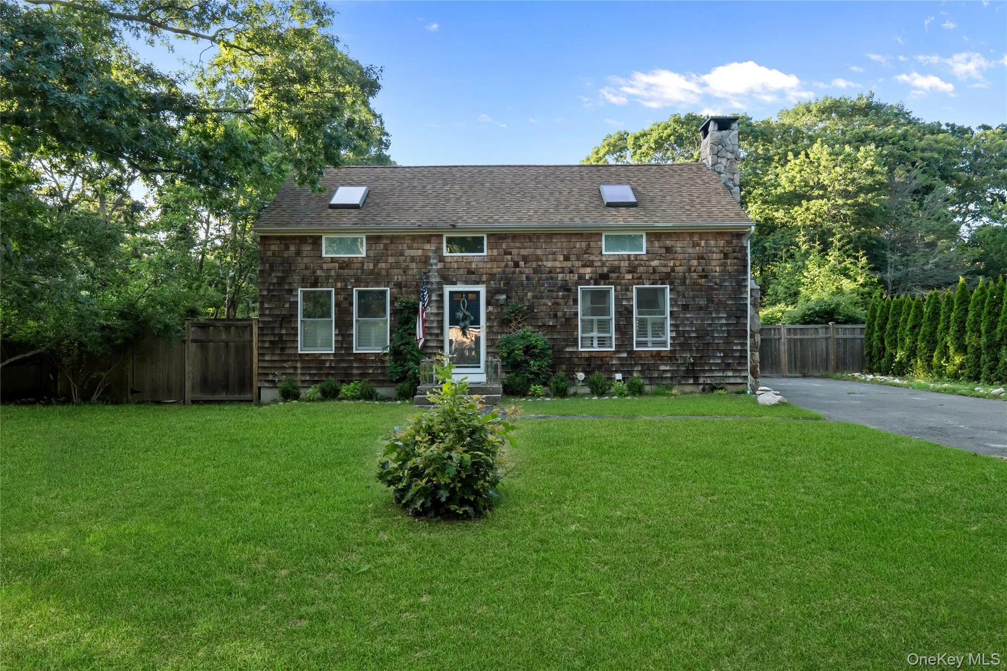 36 Argonne Road, Southampton, NY, 3 Bedrooms Bedrooms, 8 Rooms Rooms,2 BathroomsBathrooms,Residential,For Rent,Argonne,0,1025378 36 Argonne Road, Southampton, NY, 3 Bedrooms Bedrooms, 8 Rooms Rooms,2 BathroomsBathrooms,Residential,For Rent,Argonne,0,1025378