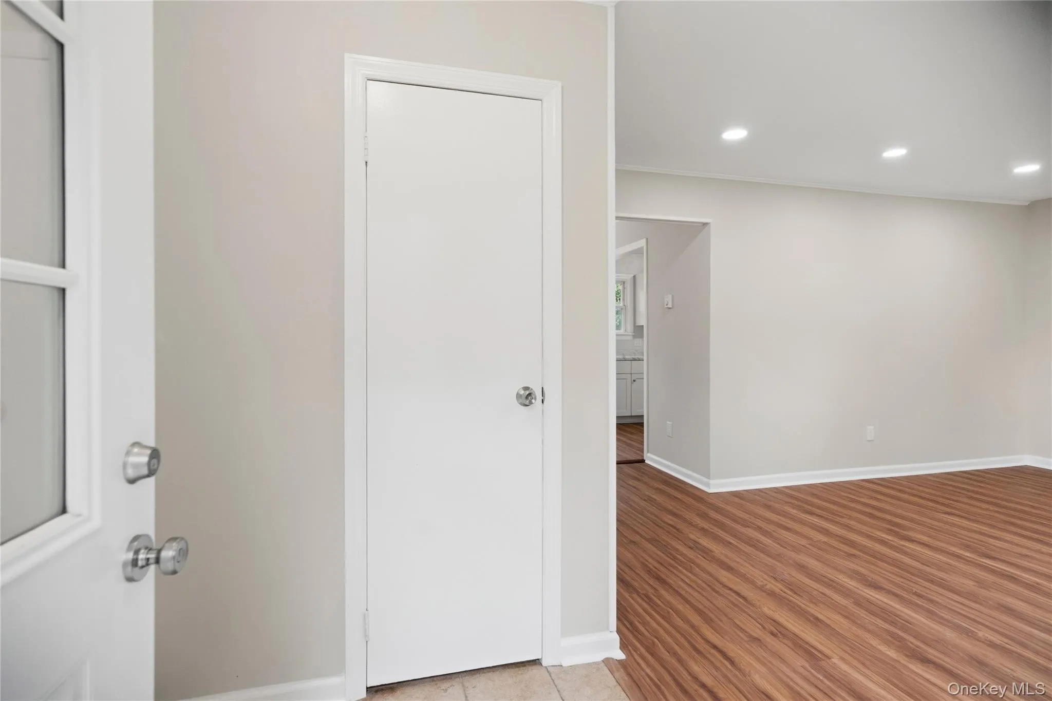 3 Aspen Road, Brookhaven, NY, 3 Bedrooms Bedrooms, 6 Rooms Rooms,1 BathroomBathrooms,Residential,For Rent,Aspen,0,1025381 3 Aspen Road, Brookhaven, NY, 3 Bedrooms Bedrooms, 6 Rooms Rooms,1 BathroomBathrooms,Residential,For Rent,Aspen,0,1025381