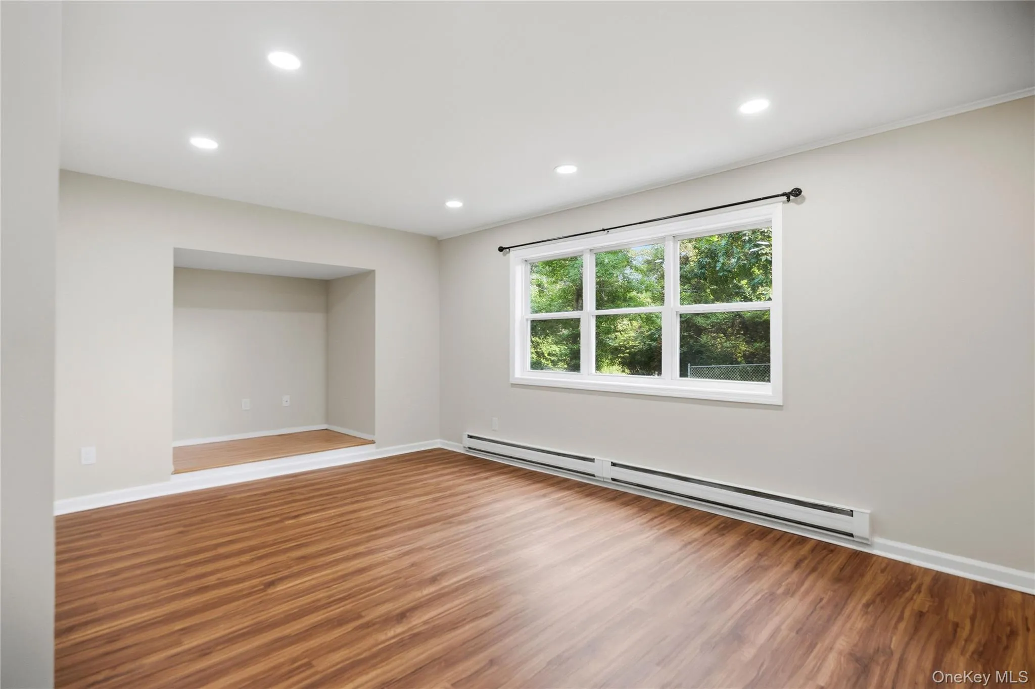 3 Aspen Road, Brookhaven, NY, 3 Bedrooms Bedrooms, 6 Rooms Rooms,1 BathroomBathrooms,Residential,For Rent,Aspen,0,1025381 3 Aspen Road, Brookhaven, NY, 3 Bedrooms Bedrooms, 6 Rooms Rooms,1 BathroomBathrooms,Residential,For Rent,Aspen,0,1025381