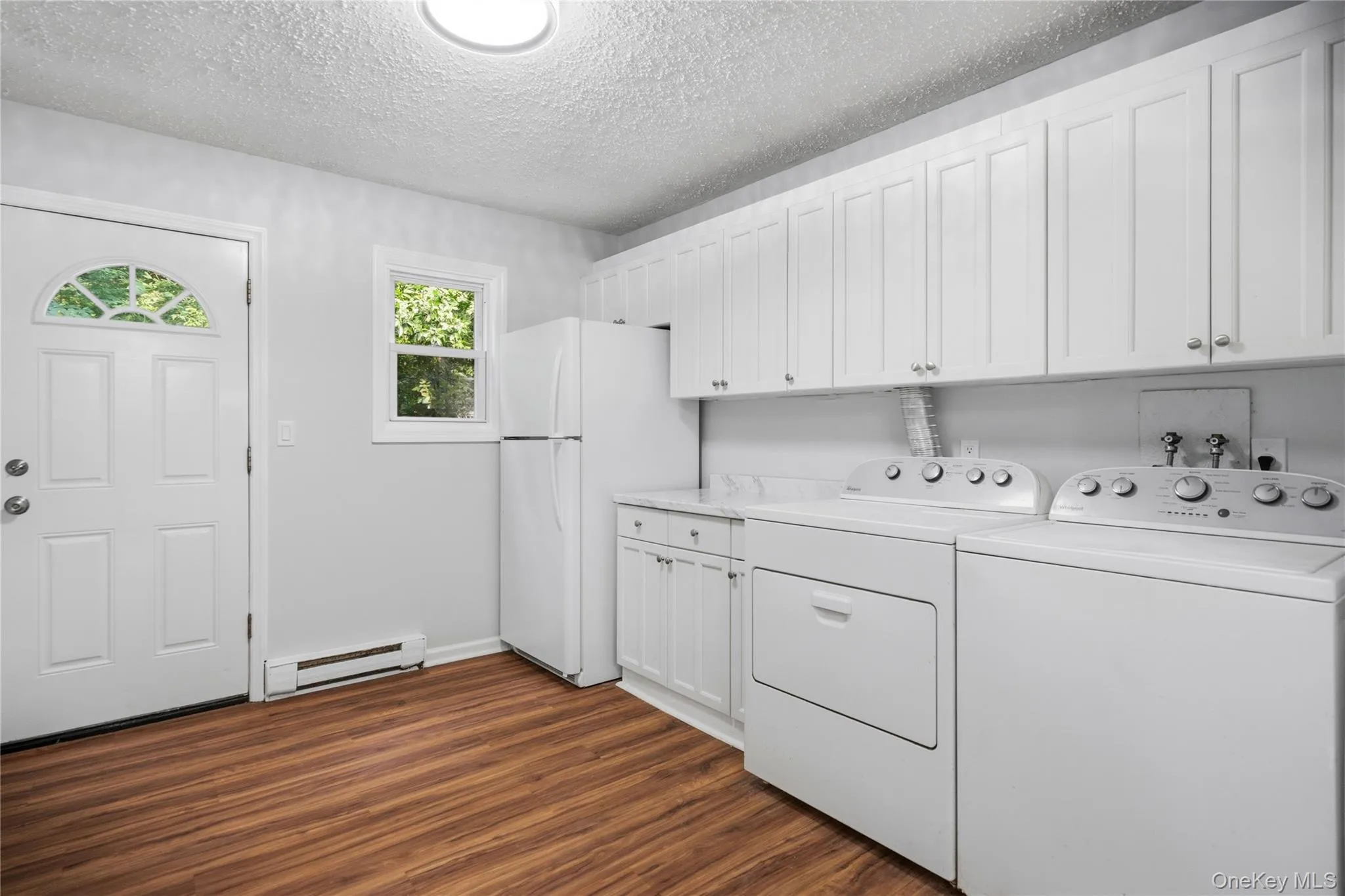 3 Aspen Road, Brookhaven, NY, 3 Bedrooms Bedrooms, 6 Rooms Rooms,1 BathroomBathrooms,Residential,For Rent,Aspen,0,1025381 3 Aspen Road, Brookhaven, NY, 3 Bedrooms Bedrooms, 6 Rooms Rooms,1 BathroomBathrooms,Residential,For Rent,Aspen,0,1025381