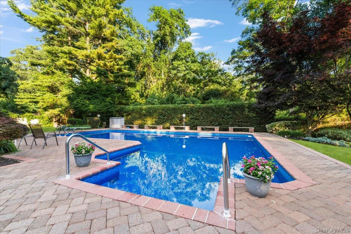 76 Wildwood Drive, Huntington, NY, 6 Bedrooms Bedrooms, 12 Rooms Rooms,3 BathroomsBathrooms,Residential,For Rent,Wildwood,0,1025383 76 Wildwood Drive, Huntington, NY, 6 Bedrooms Bedrooms, 12 Rooms Rooms,3 BathroomsBathrooms,Residential,For Rent,Wildwood,0,1025383