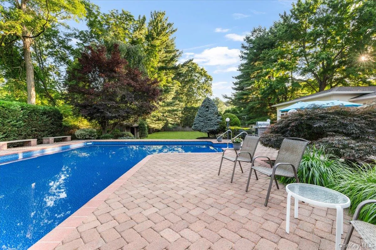76 Wildwood Drive, Huntington, NY, 6 Bedrooms Bedrooms, 12 Rooms Rooms,3 BathroomsBathrooms,Residential,For Rent,Wildwood,0,1025383 76 Wildwood Drive, Huntington, NY, 6 Bedrooms Bedrooms, 12 Rooms Rooms,3 BathroomsBathrooms,Residential,For Rent,Wildwood,0,1025383
