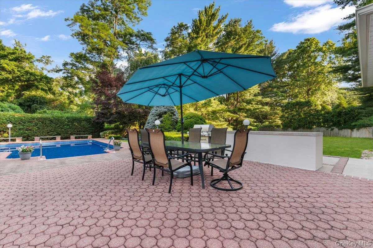 76 Wildwood Drive, Huntington, NY, 6 Bedrooms Bedrooms, 12 Rooms Rooms,3 BathroomsBathrooms,Residential,For Rent,Wildwood,0,1025383 76 Wildwood Drive, Huntington, NY, 6 Bedrooms Bedrooms, 12 Rooms Rooms,3 BathroomsBathrooms,Residential,For Rent,Wildwood,0,1025383