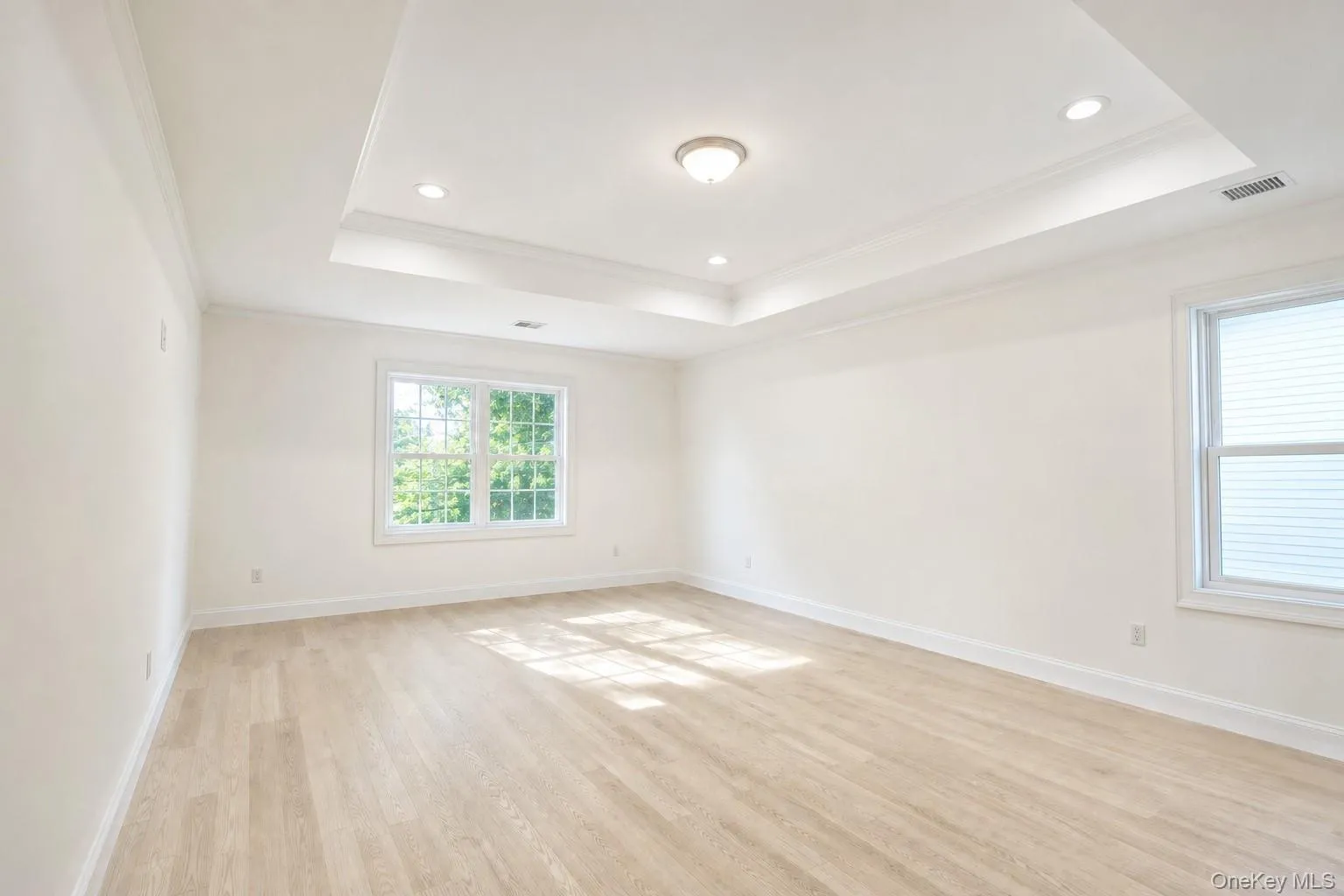 833 Cleveland Street, Hempstead, NY, 4 Bedrooms Bedrooms, 10 Rooms Rooms,2 BathroomsBathrooms,Residential,For Rent,Cleveland,0,1025385 833 Cleveland Street, Hempstead, NY, 4 Bedrooms Bedrooms, 10 Rooms Rooms,2 BathroomsBathrooms,Residential,For Rent,Cleveland,0,1025385