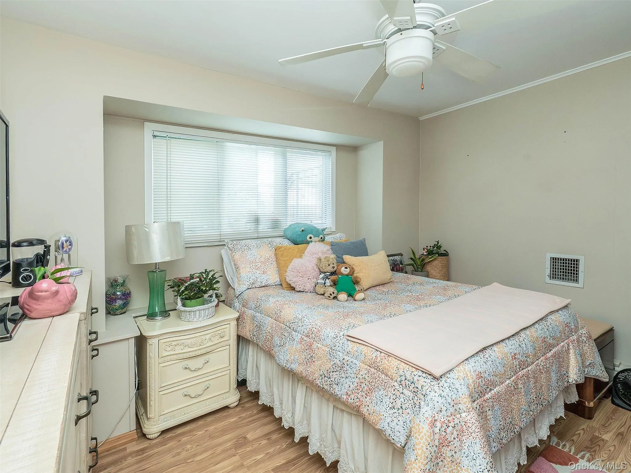 2923 Len Drive, Hempstead, NY, 4 Bedrooms Bedrooms, 6 Rooms Rooms,2 BathroomsBathrooms,Residential,For Rent,Len,0,1025387 2923 Len Drive, Hempstead, NY, 4 Bedrooms Bedrooms, 6 Rooms Rooms,2 BathroomsBathrooms,Residential,For Rent,Len,0,1025387