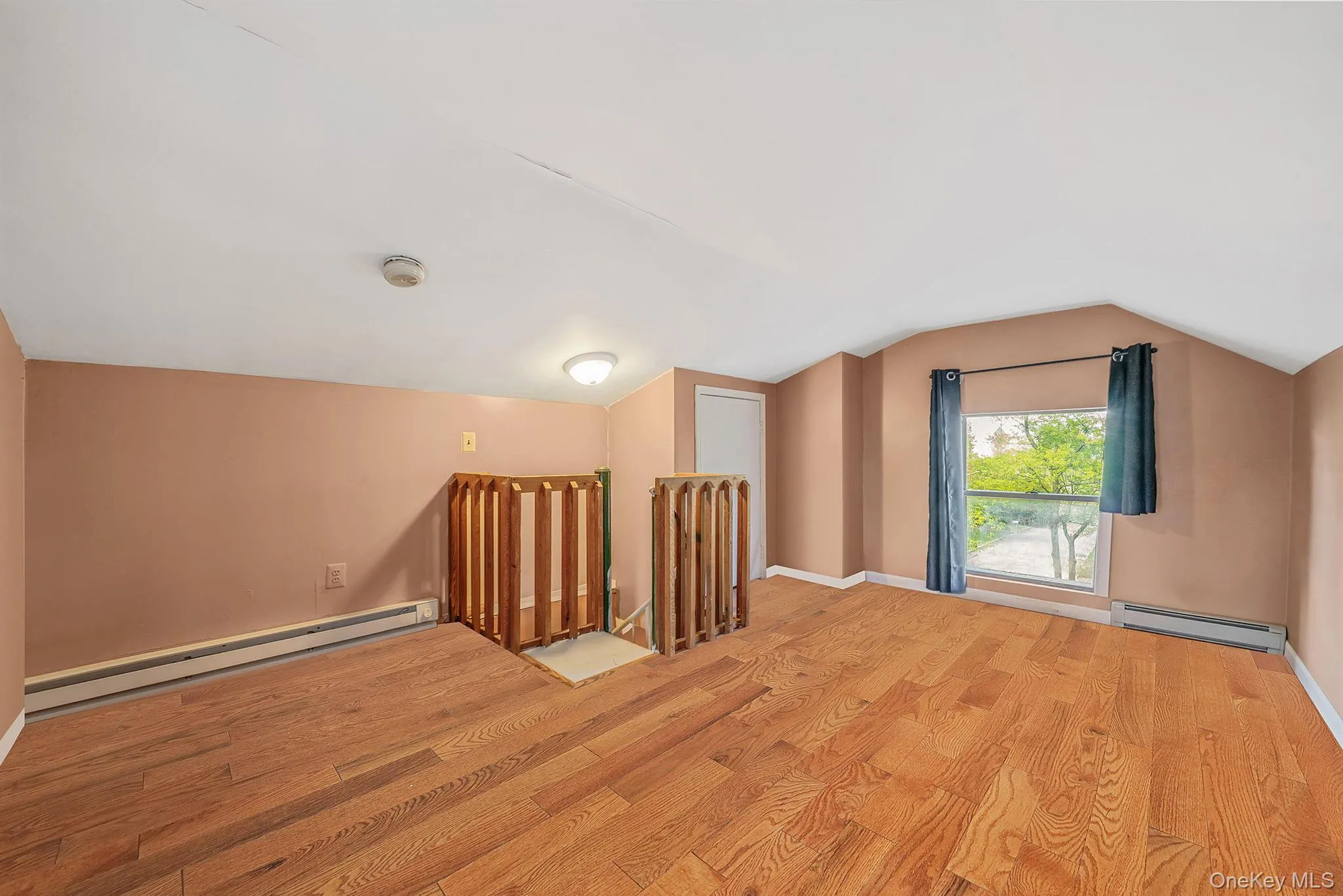 93 Maple Road, Smithtown, NY, 2 Bedrooms Bedrooms, 5 Rooms Rooms,1 BathroomBathrooms,Residential Lease,For Rent,Maple,0,1025389 93 Maple Road, Smithtown, NY, 2 Bedrooms Bedrooms, 5 Rooms Rooms,1 BathroomBathrooms,Residential Lease,For Rent,Maple,0,1025389