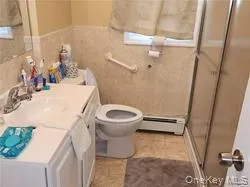 Full Bath Full Bath