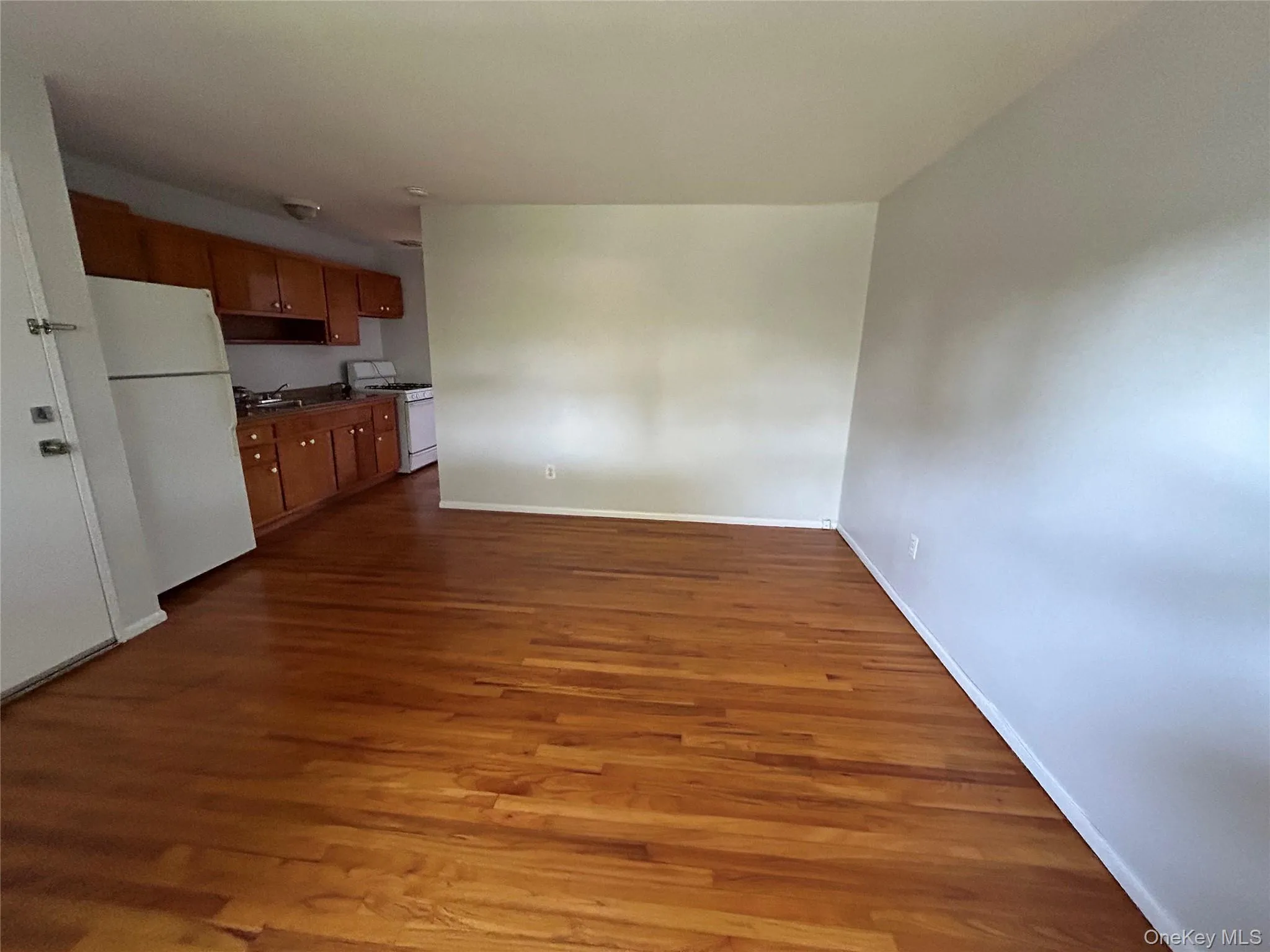 153 Sixth, Orangetown, NY, 1 Bedroom Bedrooms, 3 Rooms Rooms,1 BathroomBathrooms,Residential Lease,For Rent,Sixth,0,1025394 153 Sixth, Orangetown, NY, 1 Bedroom Bedrooms, 3 Rooms Rooms,1 BathroomBathrooms,Residential Lease,For Rent,Sixth,0,1025394
