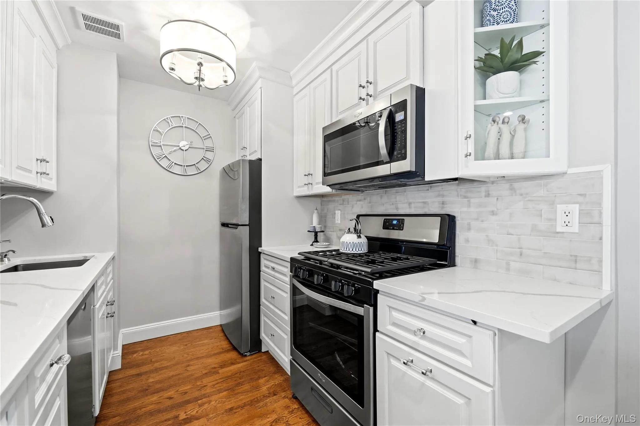 750 Shore Road, Long Beach, NY, 1 Bedroom Bedrooms, 3 Rooms Rooms,1 BathroomBathrooms,Residential,For Rent,Shore,0,1025395 750 Shore Road, Long Beach, NY, 1 Bedroom Bedrooms, 3 Rooms Rooms,1 BathroomBathrooms,Residential,For Rent,Shore,0,1025395
