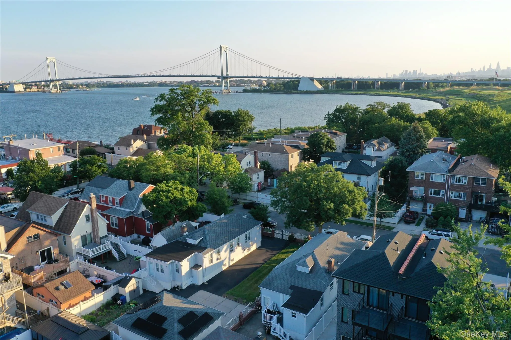 196 Hosmer Avenue, New York, NY, 2 Bedrooms Bedrooms, 8 Rooms Rooms,2 BathroomsBathrooms,Residential,For Rent,Hosmer,0,1025398 196 Hosmer Avenue, New York, NY, 2 Bedrooms Bedrooms, 8 Rooms Rooms,2 BathroomsBathrooms,Residential,For Rent,Hosmer,0,1025398