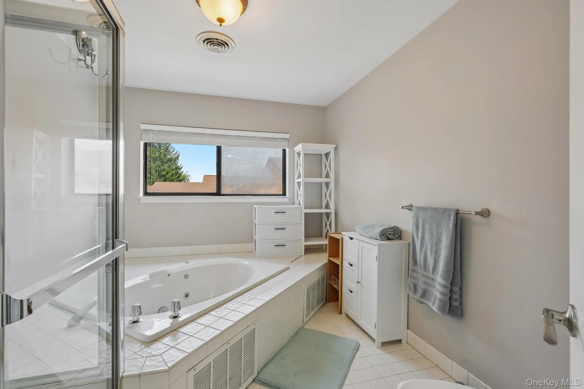 42 Tulip Court, Clarkstown, NY, 2 Bedrooms Bedrooms, 6 Rooms Rooms,2 BathroomsBathrooms,Residential,For Rent,Tulip,0,1025399 42 Tulip Court, Clarkstown, NY, 2 Bedrooms Bedrooms, 6 Rooms Rooms,2 BathroomsBathrooms,Residential,For Rent,Tulip,0,1025399