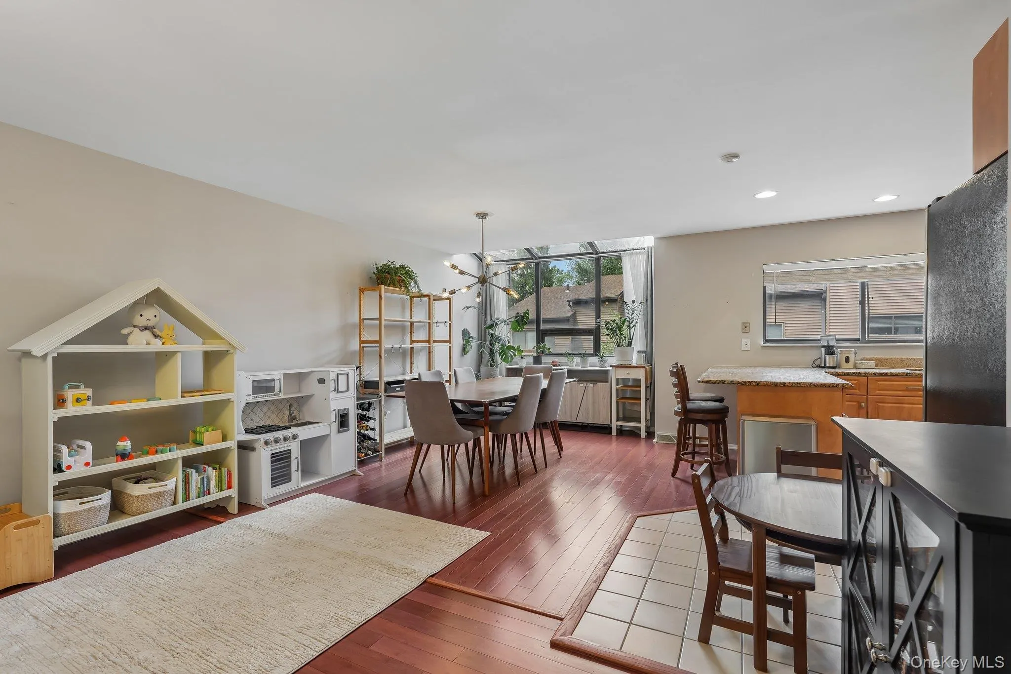 42 Tulip Court, Clarkstown, NY, 2 Bedrooms Bedrooms, 6 Rooms Rooms,2 BathroomsBathrooms,Residential,For Rent,Tulip,0,1025399 42 Tulip Court, Clarkstown, NY, 2 Bedrooms Bedrooms, 6 Rooms Rooms,2 BathroomsBathrooms,Residential,For Rent,Tulip,0,1025399