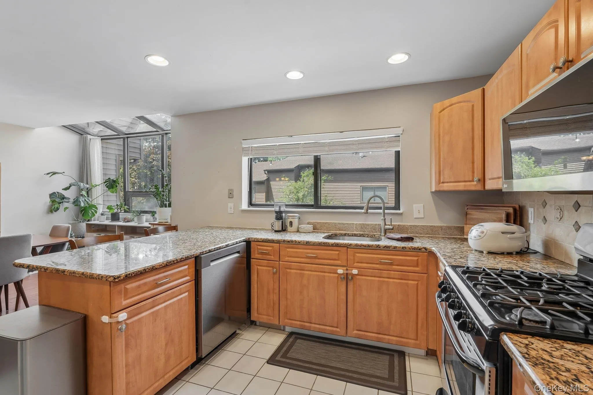 42 Tulip Court, Clarkstown, NY, 2 Bedrooms Bedrooms, 6 Rooms Rooms,2 BathroomsBathrooms,Residential,For Rent,Tulip,0,1025399 42 Tulip Court, Clarkstown, NY, 2 Bedrooms Bedrooms, 6 Rooms Rooms,2 BathroomsBathrooms,Residential,For Rent,Tulip,0,1025399