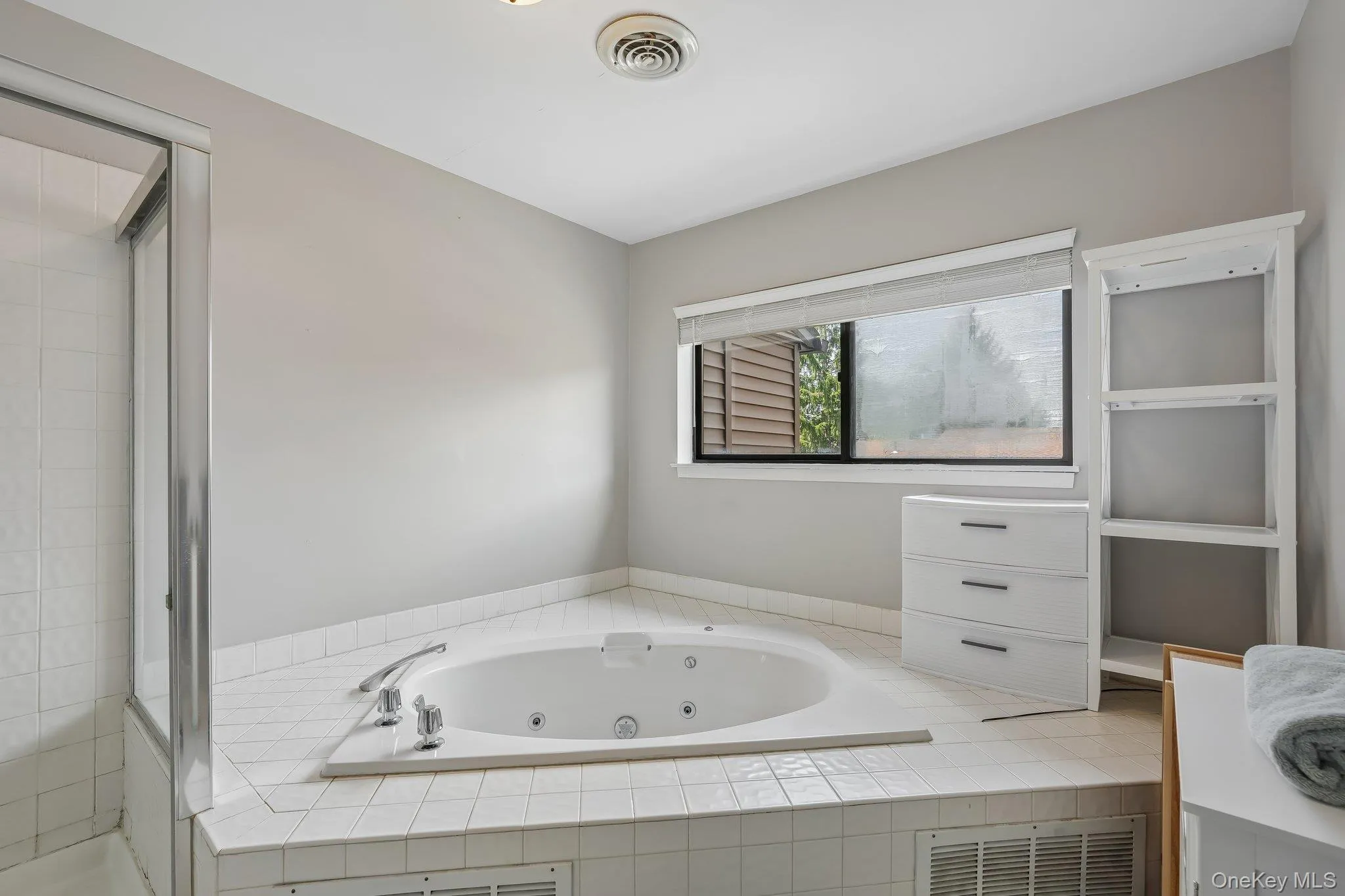 42 Tulip Court, Clarkstown, NY, 2 Bedrooms Bedrooms, 6 Rooms Rooms,2 BathroomsBathrooms,Residential,For Rent,Tulip,0,1025399 42 Tulip Court, Clarkstown, NY, 2 Bedrooms Bedrooms, 6 Rooms Rooms,2 BathroomsBathrooms,Residential,For Rent,Tulip,0,1025399