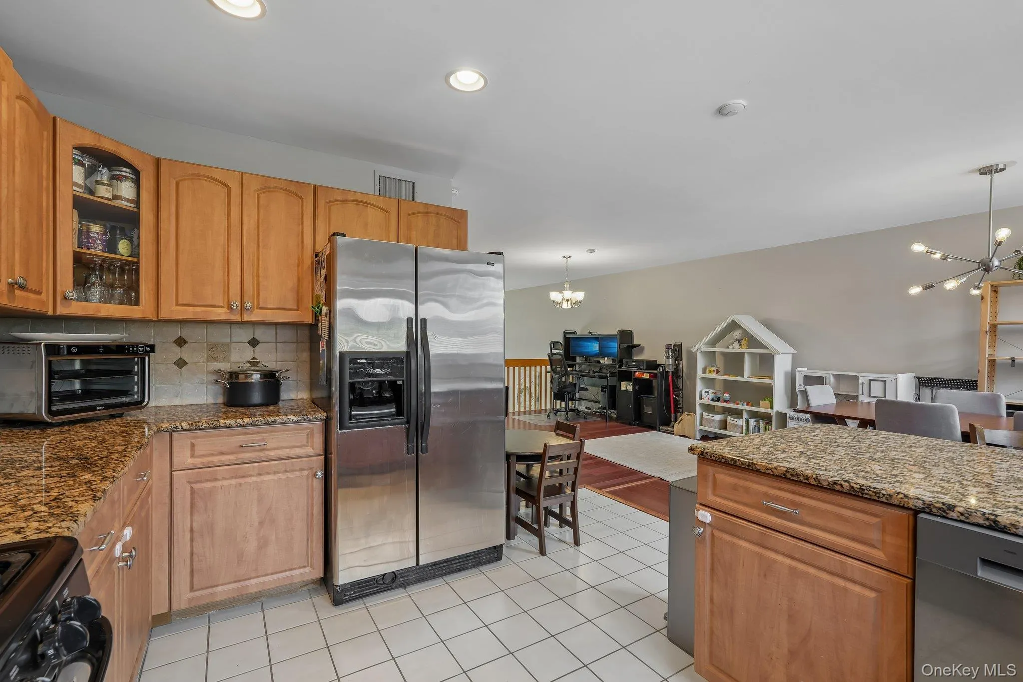 42 Tulip Court, Clarkstown, NY, 2 Bedrooms Bedrooms, 6 Rooms Rooms,2 BathroomsBathrooms,Residential,For Rent,Tulip,0,1025399 42 Tulip Court, Clarkstown, NY, 2 Bedrooms Bedrooms, 6 Rooms Rooms,2 BathroomsBathrooms,Residential,For Rent,Tulip,0,1025399