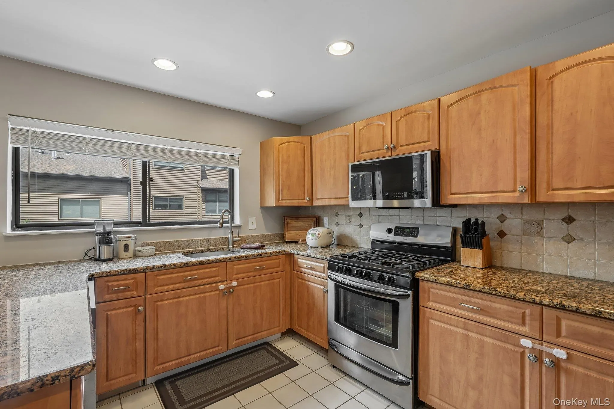 42 Tulip Court, Clarkstown, NY, 2 Bedrooms Bedrooms, 6 Rooms Rooms,2 BathroomsBathrooms,Residential,For Rent,Tulip,0,1025399 42 Tulip Court, Clarkstown, NY, 2 Bedrooms Bedrooms, 6 Rooms Rooms,2 BathroomsBathrooms,Residential,For Rent,Tulip,0,1025399