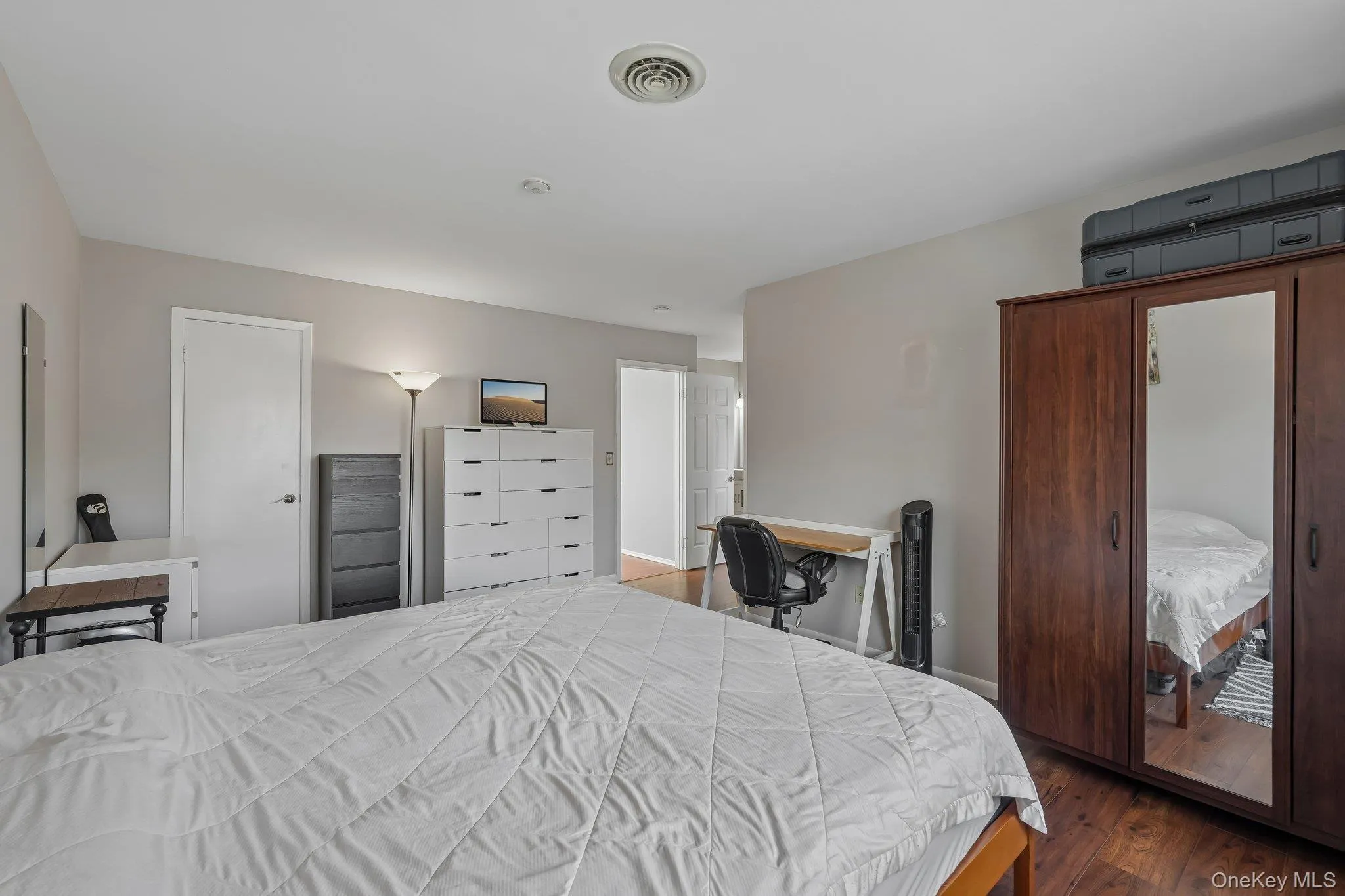 42 Tulip Court, Clarkstown, NY, 2 Bedrooms Bedrooms, 6 Rooms Rooms,2 BathroomsBathrooms,Residential,For Rent,Tulip,0,1025399 42 Tulip Court, Clarkstown, NY, 2 Bedrooms Bedrooms, 6 Rooms Rooms,2 BathroomsBathrooms,Residential,For Rent,Tulip,0,1025399