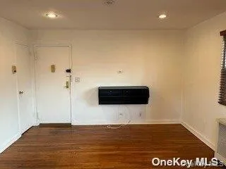 1069 Fenwood Drive, Hempstead, NY, 1 Bedroom Bedrooms, 3 Rooms Rooms,1 BathroomBathrooms,Residential Lease,For Rent,Fenwood,0,1025402 1069 Fenwood Drive, Hempstead, NY, 1 Bedroom Bedrooms, 3 Rooms Rooms,1 BathroomBathrooms,Residential Lease,For Rent,Fenwood,0,1025402