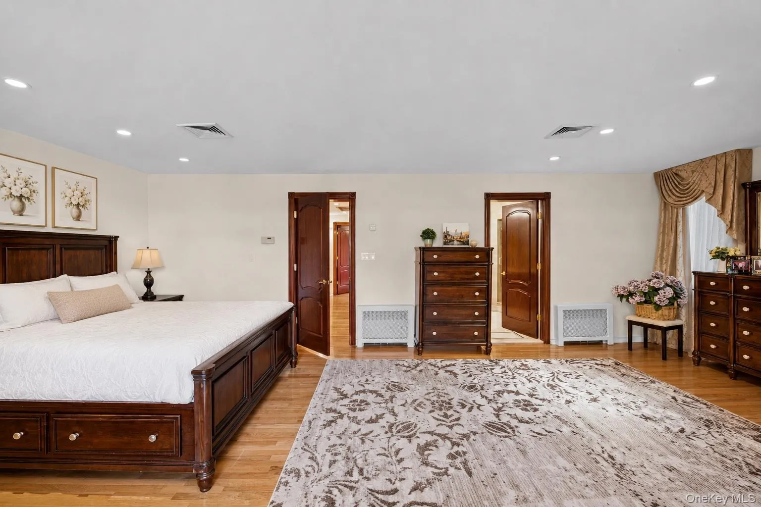 3153 Lee Place, Hempstead, NY, 6 Bedrooms Bedrooms, 10 Rooms Rooms,4 BathroomsBathrooms,Residential,For Rent,Lee,0,1025403 3153 Lee Place, Hempstead, NY, 6 Bedrooms Bedrooms, 10 Rooms Rooms,4 BathroomsBathrooms,Residential,For Rent,Lee,0,1025403