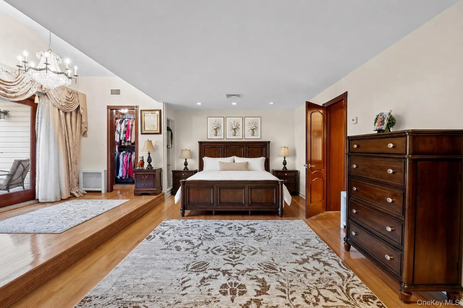 3153 Lee Place, Hempstead, NY, 6 Bedrooms Bedrooms, 10 Rooms Rooms,4 BathroomsBathrooms,Residential,For Rent,Lee,0,1025403 3153 Lee Place, Hempstead, NY, 6 Bedrooms Bedrooms, 10 Rooms Rooms,4 BathroomsBathrooms,Residential,For Rent,Lee,0,1025403