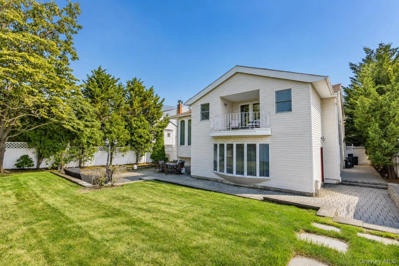 3153 Lee Place, Hempstead, NY, 6 Bedrooms Bedrooms, 10 Rooms Rooms,4 BathroomsBathrooms,Residential,For Rent,Lee,0,1025403 3153 Lee Place, Hempstead, NY, 6 Bedrooms Bedrooms, 10 Rooms Rooms,4 BathroomsBathrooms,Residential,For Rent,Lee,0,1025403