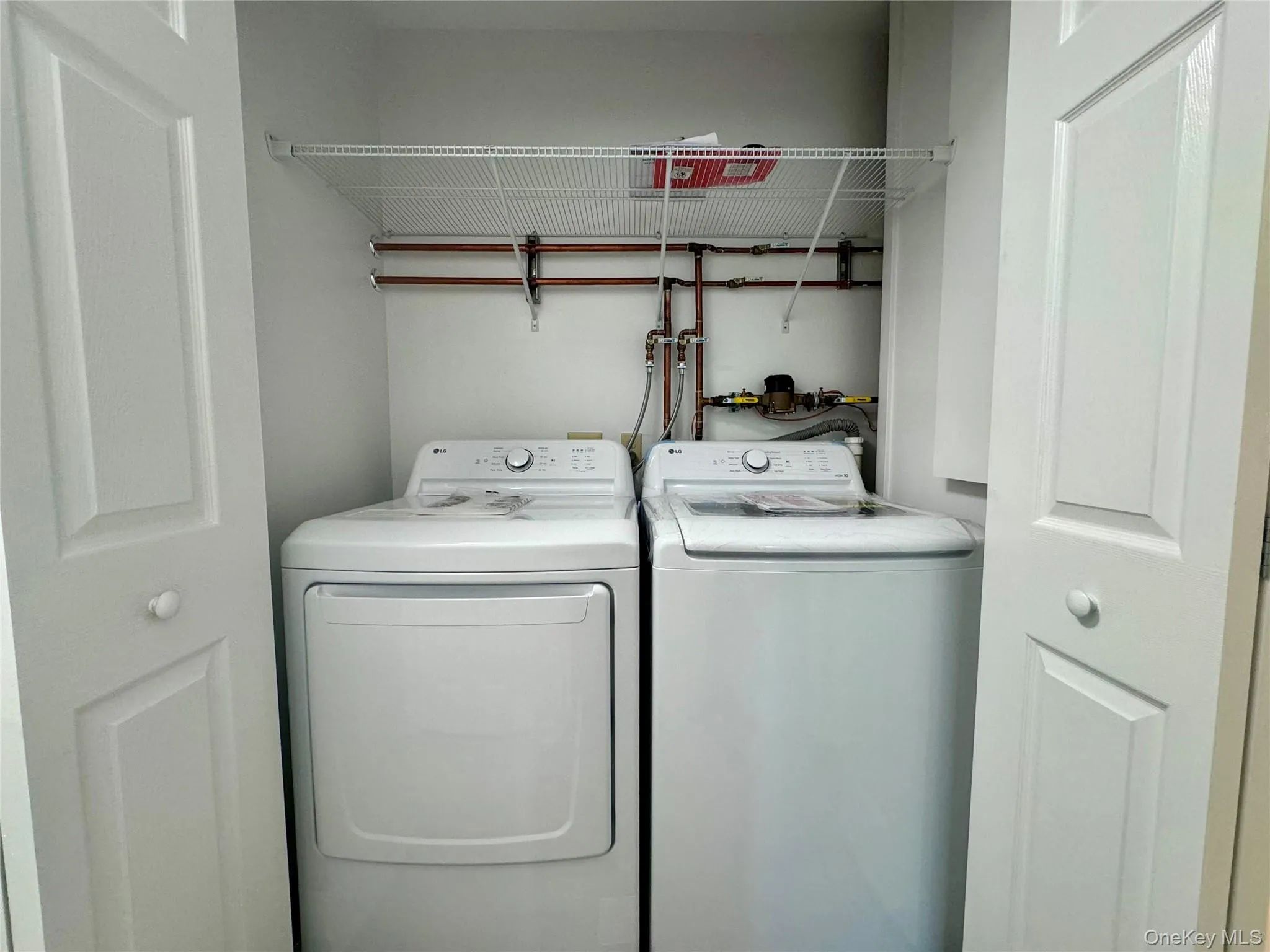 1 Center Road, Rosendale, NY, 3 Bedrooms Bedrooms, 5 Rooms Rooms,1 BathroomBathrooms,Residential Lease,For Rent,Center,0,1025404 1 Center Road, Rosendale, NY, 3 Bedrooms Bedrooms, 5 Rooms Rooms,1 BathroomBathrooms,Residential Lease,For Rent,Center,0,1025404