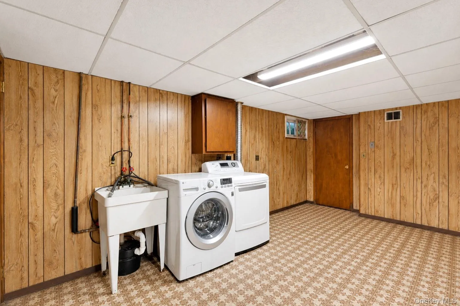 66 Wolcott Road, Hempstead, NY, 5 Bedrooms Bedrooms, 8 Rooms Rooms,3 BathroomsBathrooms,Residential,For Rent,Wolcott,0,1025414 66 Wolcott Road, Hempstead, NY, 5 Bedrooms Bedrooms, 8 Rooms Rooms,3 BathroomsBathrooms,Residential,For Rent,Wolcott,0,1025414