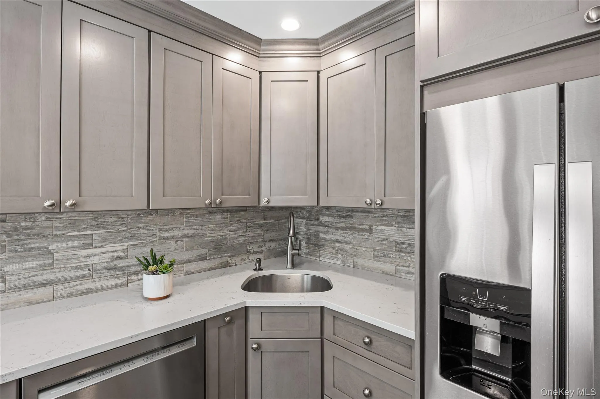 106 Strathmore Court Drive, Brookhaven, NY, 3 Bedrooms Bedrooms, 6 Rooms Rooms,2 BathroomsBathrooms,Residential,For Rent,Strathmore Court,0,1025416 106 Strathmore Court Drive, Brookhaven, NY, 3 Bedrooms Bedrooms, 6 Rooms Rooms,2 BathroomsBathrooms,Residential,For Rent,Strathmore Court,0,1025416