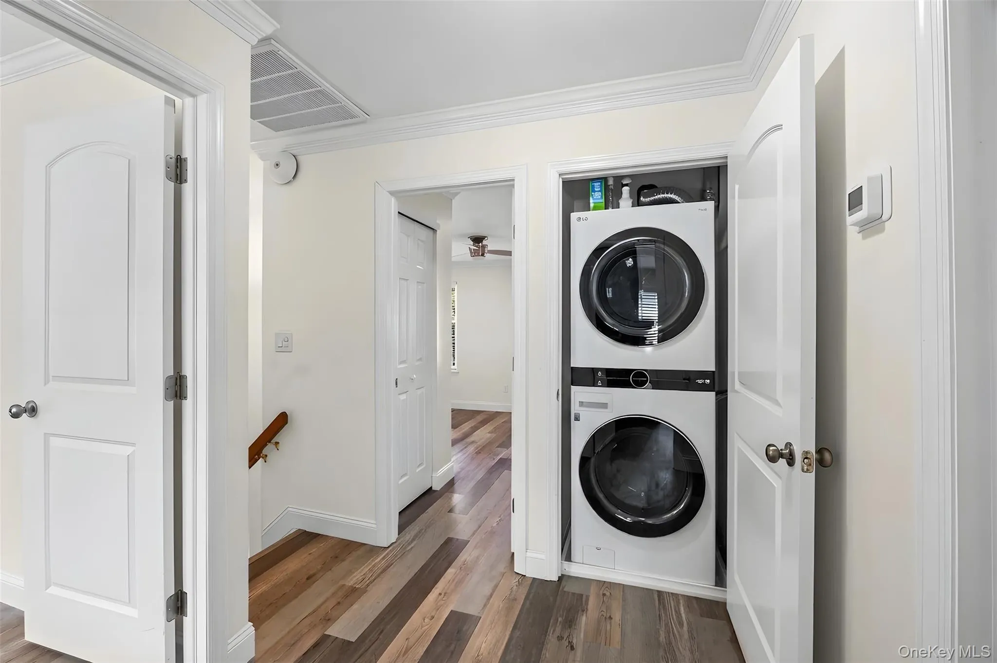 106 Strathmore Court Drive, Brookhaven, NY, 3 Bedrooms Bedrooms, 6 Rooms Rooms,2 BathroomsBathrooms,Residential,For Rent,Strathmore Court,0,1025416 106 Strathmore Court Drive, Brookhaven, NY, 3 Bedrooms Bedrooms, 6 Rooms Rooms,2 BathroomsBathrooms,Residential,For Rent,Strathmore Court,0,1025416