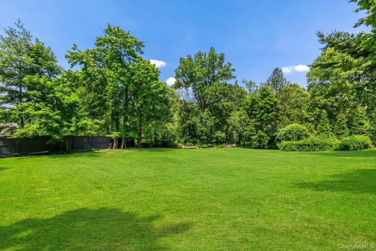 38 Fenimore Drive, Harrison, NY, 4 Bedrooms Bedrooms, 9 Rooms Rooms,3 BathroomsBathrooms,Residential,For Rent,Fenimore,0,1025421 38 Fenimore Drive, Harrison, NY, 4 Bedrooms Bedrooms, 9 Rooms Rooms,3 BathroomsBathrooms,Residential,For Rent,Fenimore,0,1025421