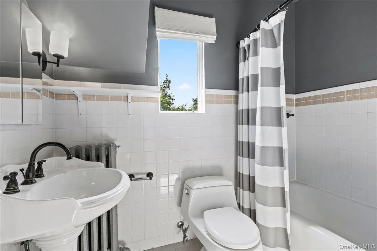 Second Floor Bathroom Second Floor Bathroom