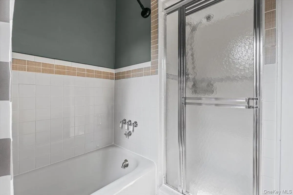 38 Fenimore Drive, Harrison, NY, 4 Bedrooms Bedrooms, 9 Rooms Rooms,3 BathroomsBathrooms,Residential,For Rent,Fenimore,0,1025421 38 Fenimore Drive, Harrison, NY, 4 Bedrooms Bedrooms, 9 Rooms Rooms,3 BathroomsBathrooms,Residential,For Rent,Fenimore,0,1025421