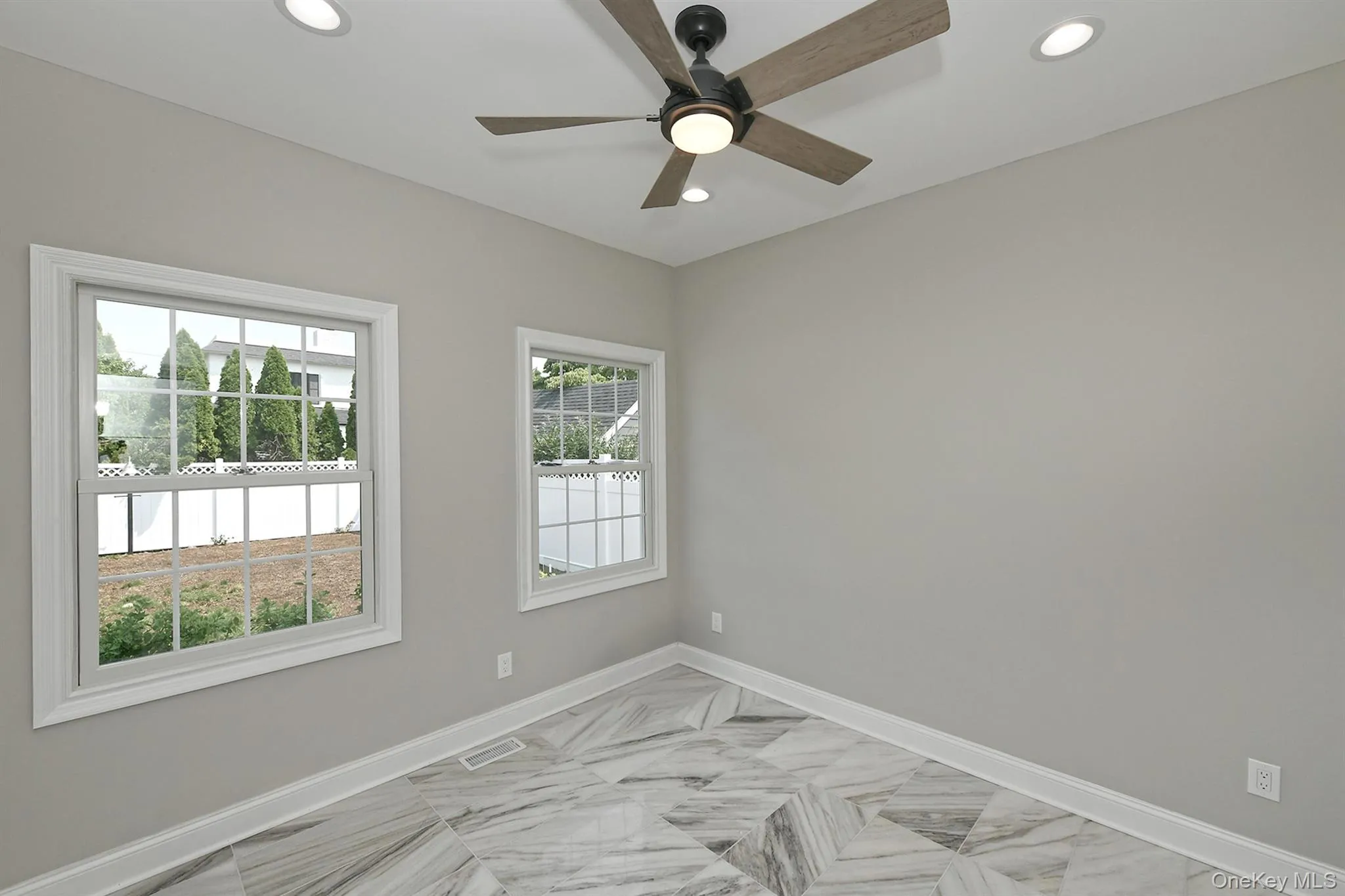 127 Vanderbilt Avenue, North Hempstead, NY, 5 Bedrooms Bedrooms, 10 Rooms Rooms,4 BathroomsBathrooms,Residential,For Rent,Vanderbilt,0,1025429 127 Vanderbilt Avenue, North Hempstead, NY, 5 Bedrooms Bedrooms, 10 Rooms Rooms,4 BathroomsBathrooms,Residential,For Rent,Vanderbilt,0,1025429