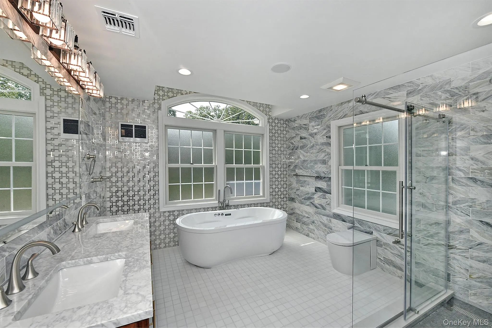 127 Vanderbilt Avenue, North Hempstead, NY, 5 Bedrooms Bedrooms, 10 Rooms Rooms,4 BathroomsBathrooms,Residential,For Rent,Vanderbilt,0,1025429 127 Vanderbilt Avenue, North Hempstead, NY, 5 Bedrooms Bedrooms, 10 Rooms Rooms,4 BathroomsBathrooms,Residential,For Rent,Vanderbilt,0,1025429