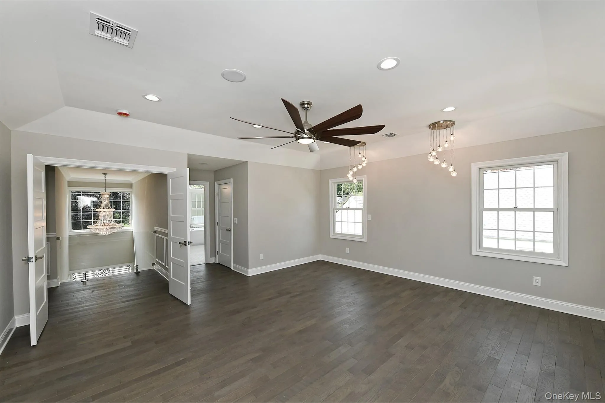 127 Vanderbilt Avenue, North Hempstead, NY, 5 Bedrooms Bedrooms, 10 Rooms Rooms,4 BathroomsBathrooms,Residential,For Rent,Vanderbilt,0,1025429 127 Vanderbilt Avenue, North Hempstead, NY, 5 Bedrooms Bedrooms, 10 Rooms Rooms,4 BathroomsBathrooms,Residential,For Rent,Vanderbilt,0,1025429