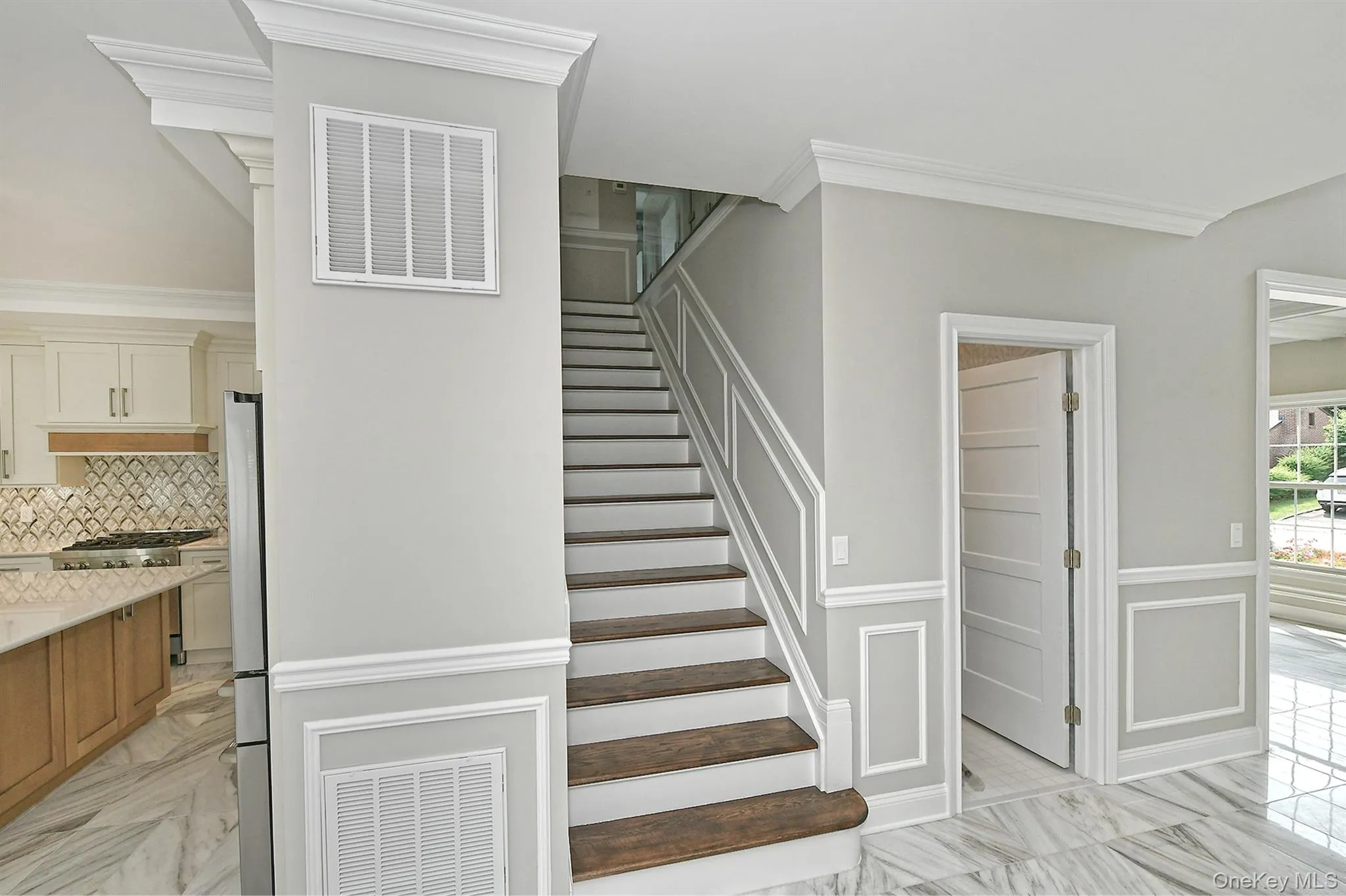 127 Vanderbilt Avenue, North Hempstead, NY, 5 Bedrooms Bedrooms, 10 Rooms Rooms,4 BathroomsBathrooms,Residential,For Rent,Vanderbilt,0,1025429 127 Vanderbilt Avenue, North Hempstead, NY, 5 Bedrooms Bedrooms, 10 Rooms Rooms,4 BathroomsBathrooms,Residential,For Rent,Vanderbilt,0,1025429