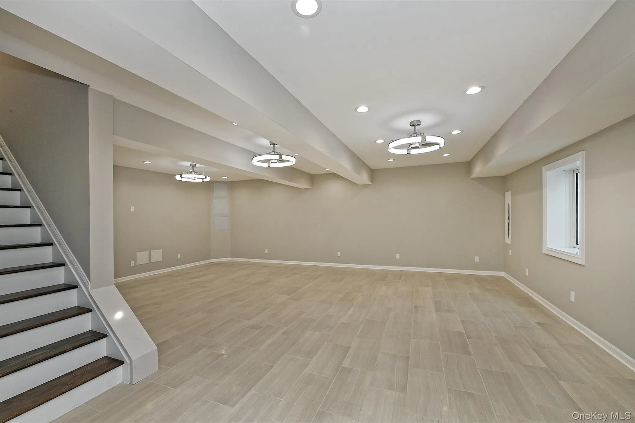 127 Vanderbilt Avenue, North Hempstead, NY, 5 Bedrooms Bedrooms, 10 Rooms Rooms,4 BathroomsBathrooms,Residential,For Rent,Vanderbilt,0,1025429 127 Vanderbilt Avenue, North Hempstead, NY, 5 Bedrooms Bedrooms, 10 Rooms Rooms,4 BathroomsBathrooms,Residential,For Rent,Vanderbilt,0,1025429
