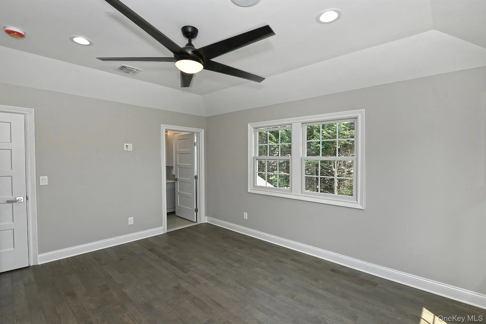 127 Vanderbilt Avenue, North Hempstead, NY, 5 Bedrooms Bedrooms, 10 Rooms Rooms,4 BathroomsBathrooms,Residential,For Rent,Vanderbilt,0,1025429 127 Vanderbilt Avenue, North Hempstead, NY, 5 Bedrooms Bedrooms, 10 Rooms Rooms,4 BathroomsBathrooms,Residential,For Rent,Vanderbilt,0,1025429