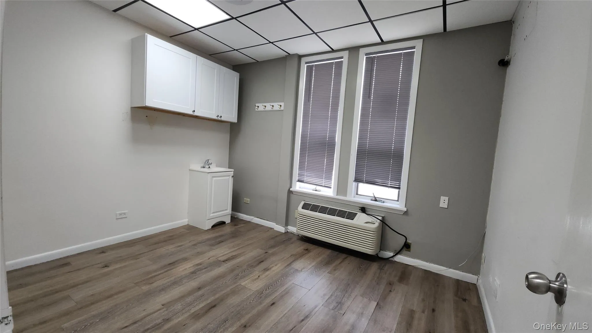 5968 Grand Avenue, New York, NY, ,Commercial Lease,For Rent,Grand,0,1025432 5968 Grand Avenue, New York, NY, ,Commercial Lease,For Rent,Grand,0,1025432
