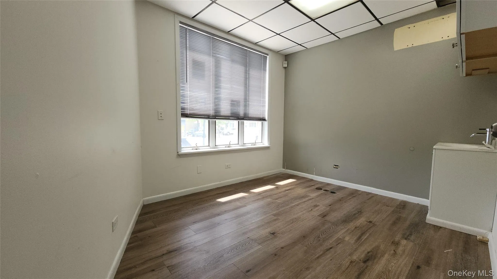 5968 Grand Avenue, New York, NY, ,Commercial Lease,For Rent,Grand,0,1025432 5968 Grand Avenue, New York, NY, ,Commercial Lease,For Rent,Grand,0,1025432