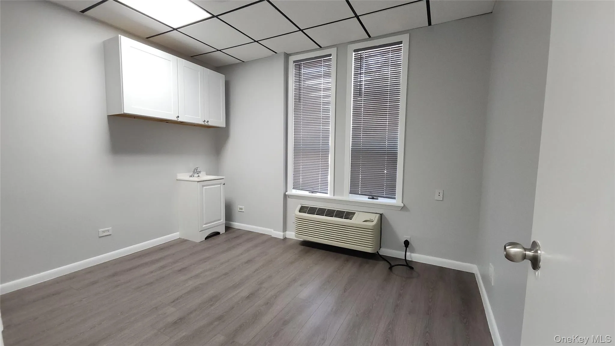 5968 Grand Avenue, New York, NY, ,Commercial Lease,For Rent,Grand,0,1025432 5968 Grand Avenue, New York, NY, ,Commercial Lease,For Rent,Grand,0,1025432