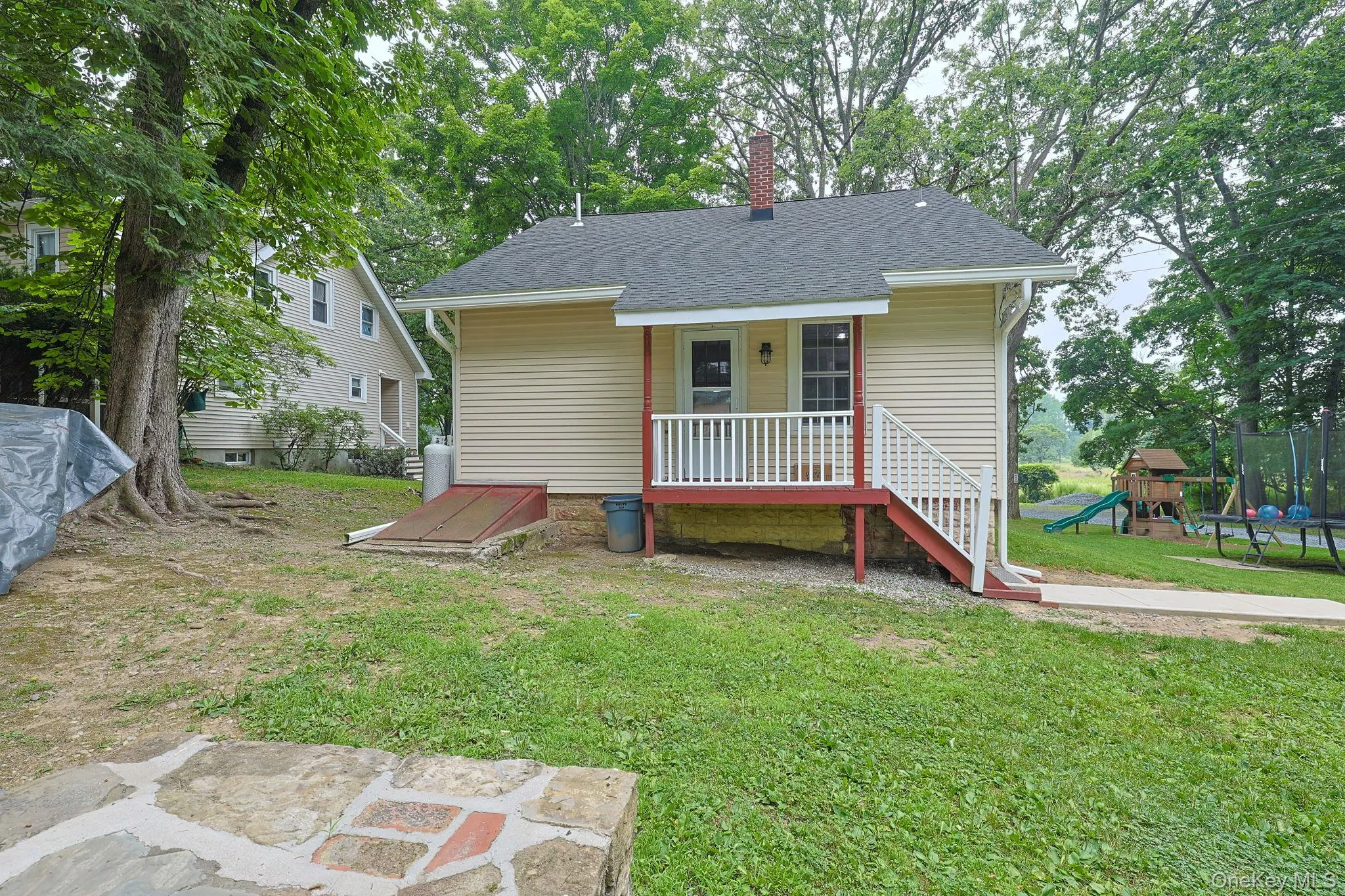 36 Evergreen Avenue, Poughkeepsie (town), NY, 2 Bedrooms Bedrooms, 5 Rooms Rooms,2 BathroomsBathrooms,Residential,For Rent,Evergreen,0,1025434 36 Evergreen Avenue, Poughkeepsie (town), NY, 2 Bedrooms Bedrooms, 5 Rooms Rooms,2 BathroomsBathrooms,Residential,For Rent,Evergreen,0,1025434
