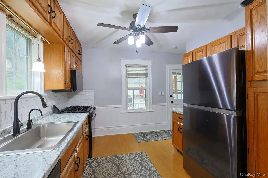 36 Evergreen Avenue, Poughkeepsie (town), NY, 2 Bedrooms Bedrooms, 5 Rooms Rooms,2 BathroomsBathrooms,Residential,For Rent,Evergreen,0,1025434 36 Evergreen Avenue, Poughkeepsie (town), NY, 2 Bedrooms Bedrooms, 5 Rooms Rooms,2 BathroomsBathrooms,Residential,For Rent,Evergreen,0,1025434